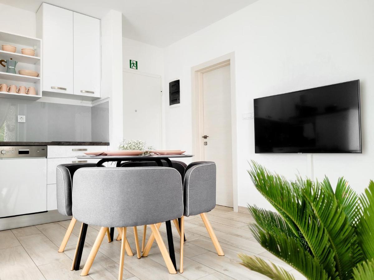 Rosemarie Beach Suites Zadar Exterior photo